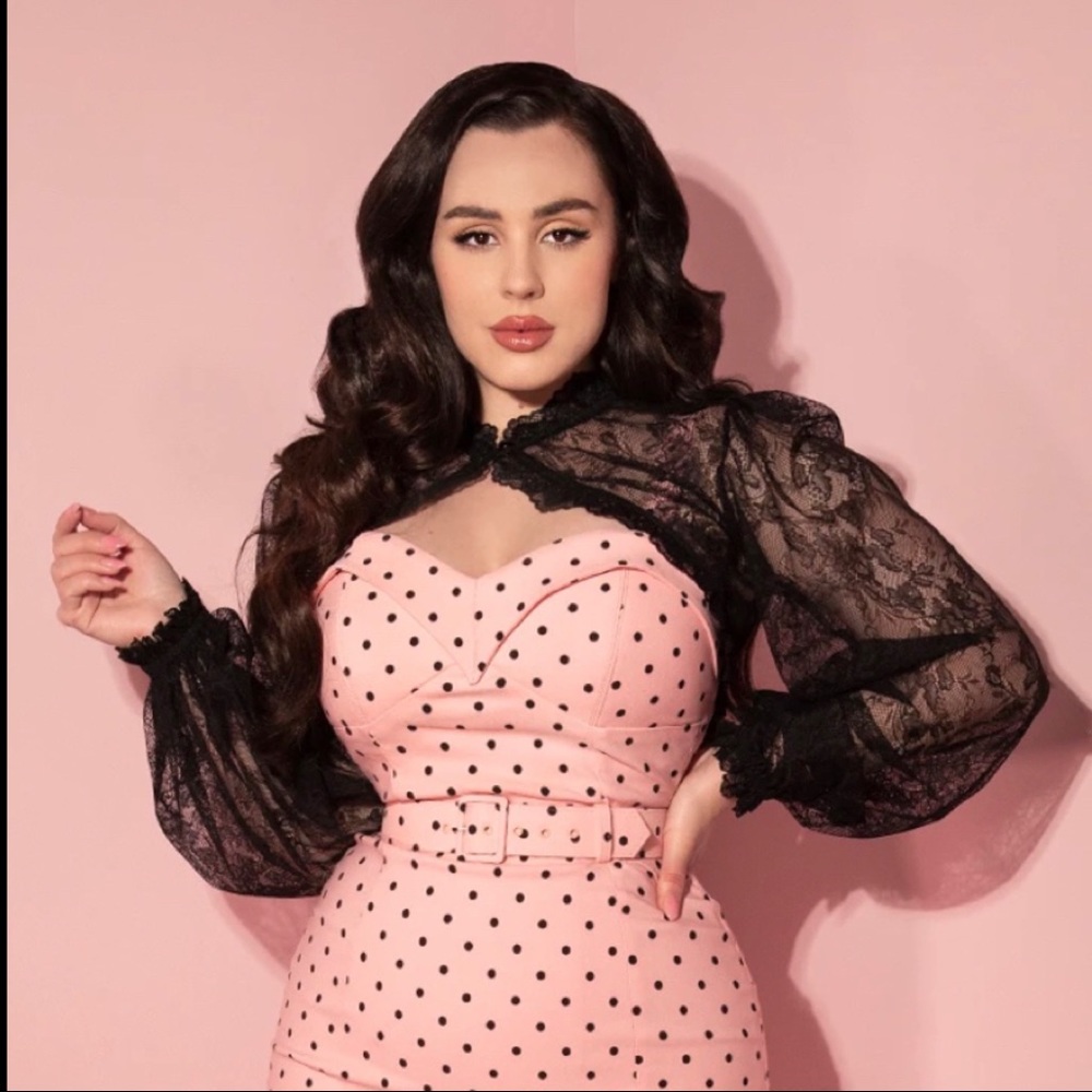 Vixen By Micheline Pitt Vintage Lace Bolero in Black